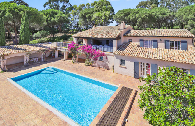 Provençal country house with sea view for sale in Croix-Valmer