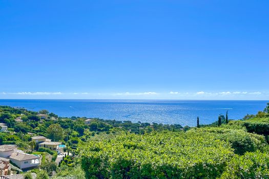 Villa vue mer à vendre à Sainte-Maxime
