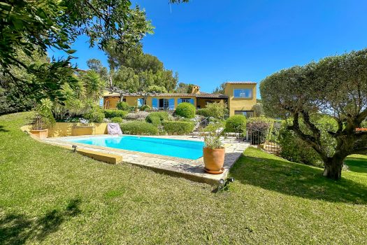 Provençal sea view villa for sale in La Croix-Valmer