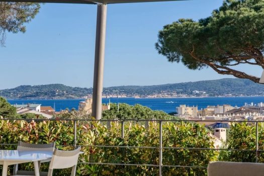 Modern sea view villa for sale Sainte-Maxime